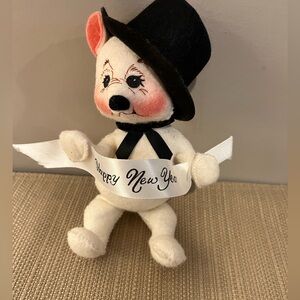 Annalee 2000 Happy New Year Bear. Good condition.